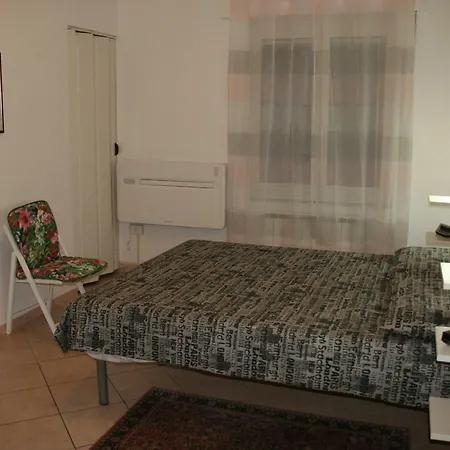 Damonte A Apartment